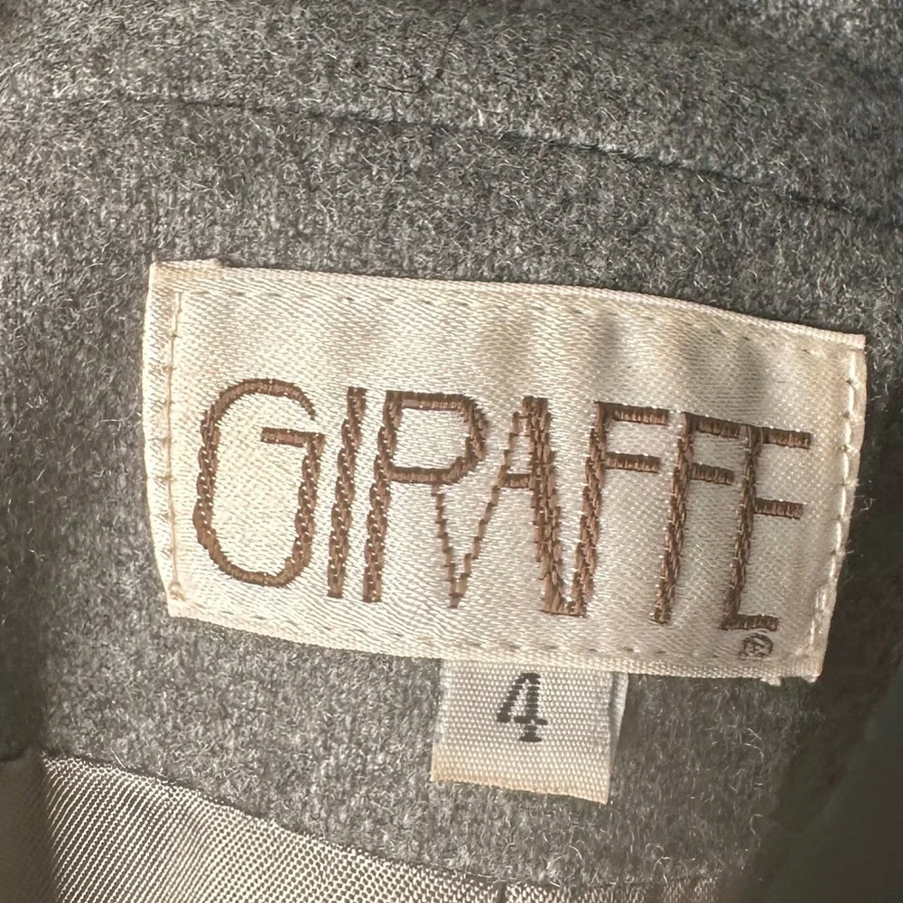 Giraffe women gray long sleeve jacket size 4